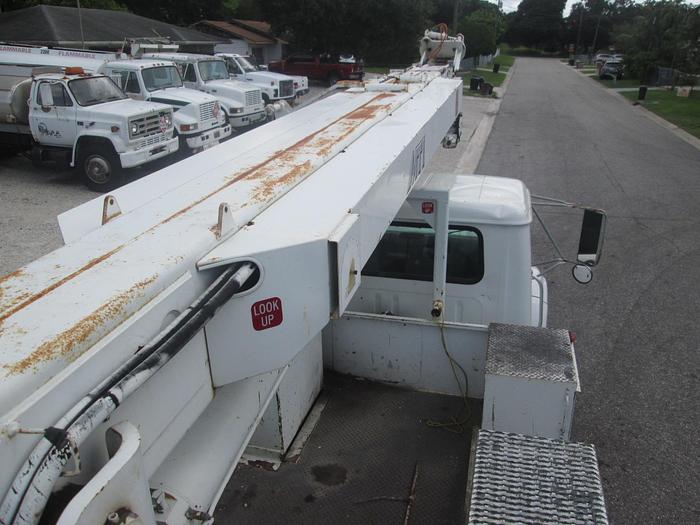 Used 2001 International 4700 Digger Derrick Truck