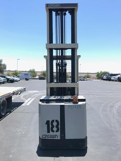 Used 1999 Crown 30SP48TT Furniture Picker