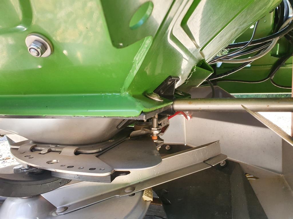 Used Amazone ZA-M 1501 Fertiliser Spreader