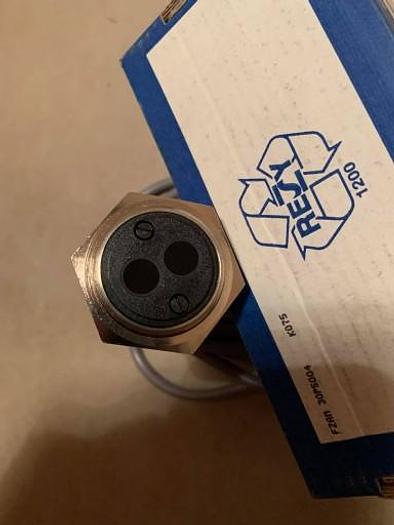 BAUMER FZAM 30P5004 NEW