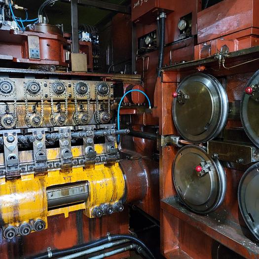 Used Part Former Hot Sakamura HPF-550SS