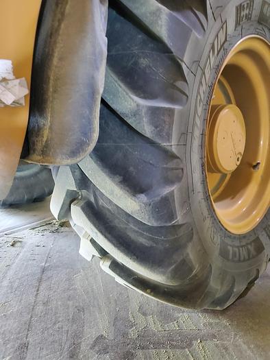 Used 2020 Caterpillar 908M Wheel Loader