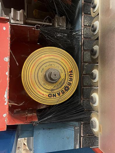 Used Unique Shape and Sand 330 with Doucet Return Conveyor