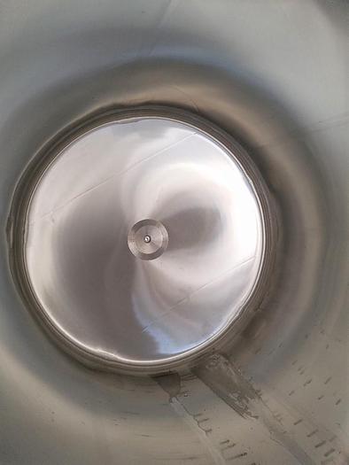 Used 3,000 GALLON WALKER SANITARY STAINLESS STEEL TANK