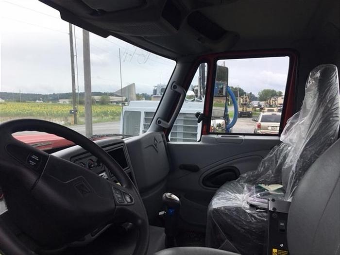 2014 International 7600 Truck