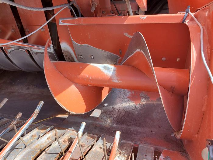 Used Hesston 4790 Baler w/ Accumulator