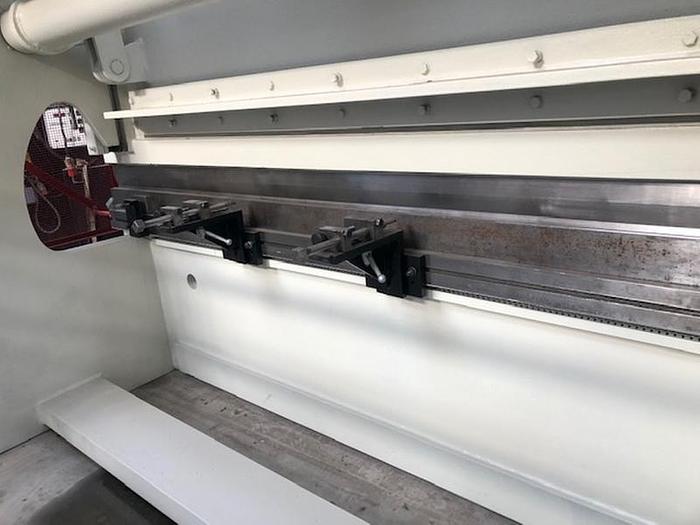 Usato PIEGATRICE COMAC IDRAULICA 3000X80 TON