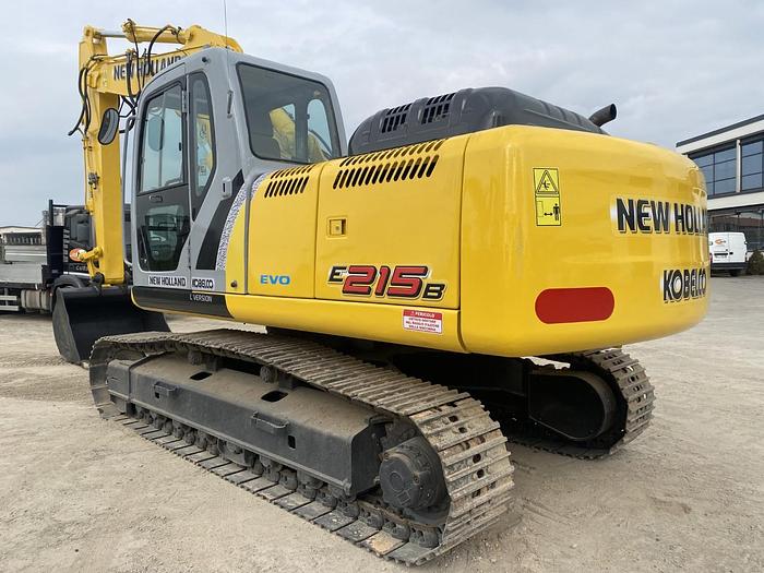 Usato 2008 NEW HOLLAND KOBELCO E215 B EVO