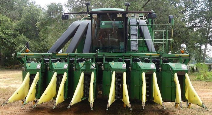 Used 2001 DEERE 9976