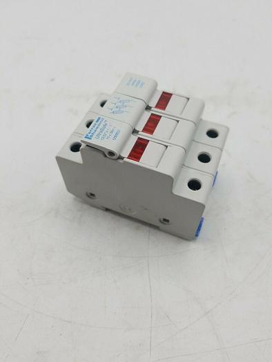 Used FERRAZ SHAWMUT FUSE HOLDER USM31