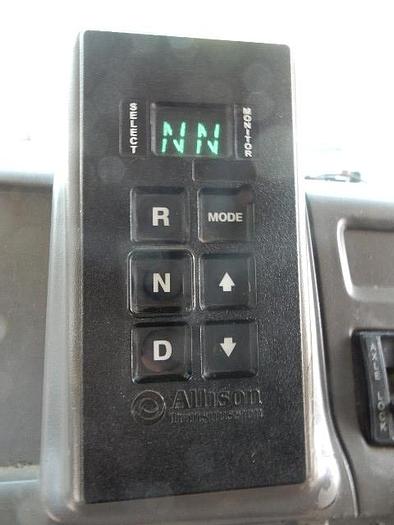 Used 2008 Sterling 9513