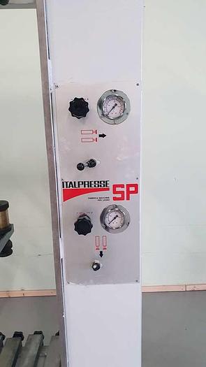 Used Clamping presse Italpresse model SP 30-8