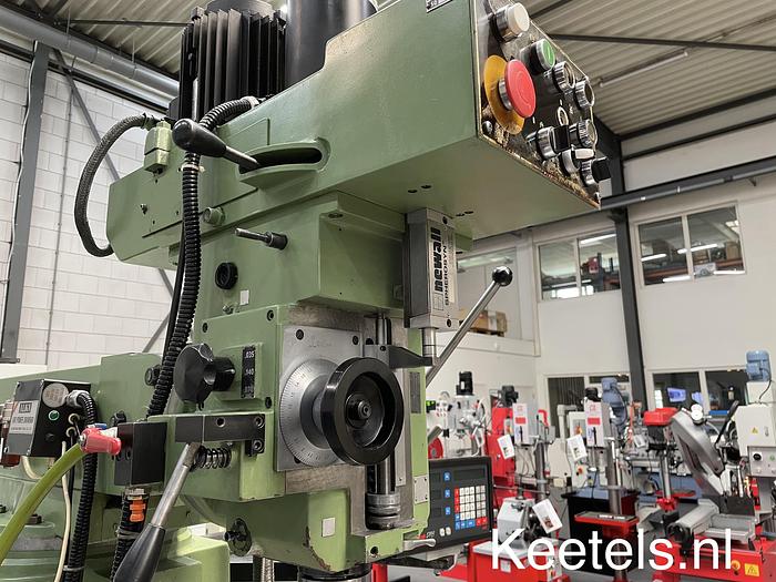 Gebruikt Tos FNK-25A