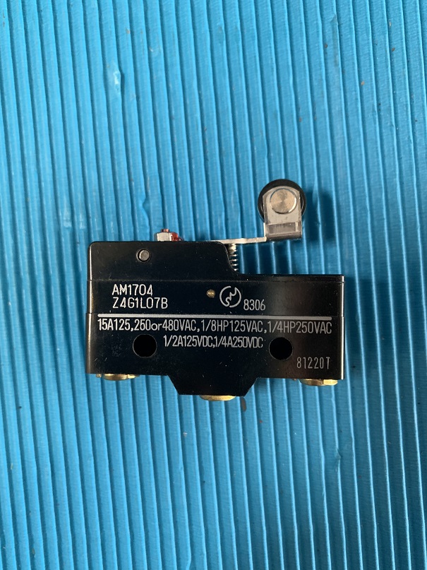 Used Matsushita Electric Micro Switch AM1704