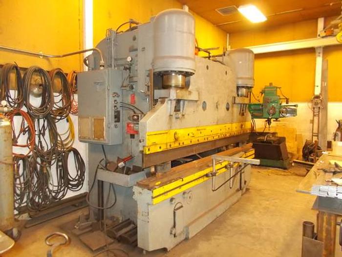 Used 1961 Pacific Hydraulic 300 Ton Press Brake