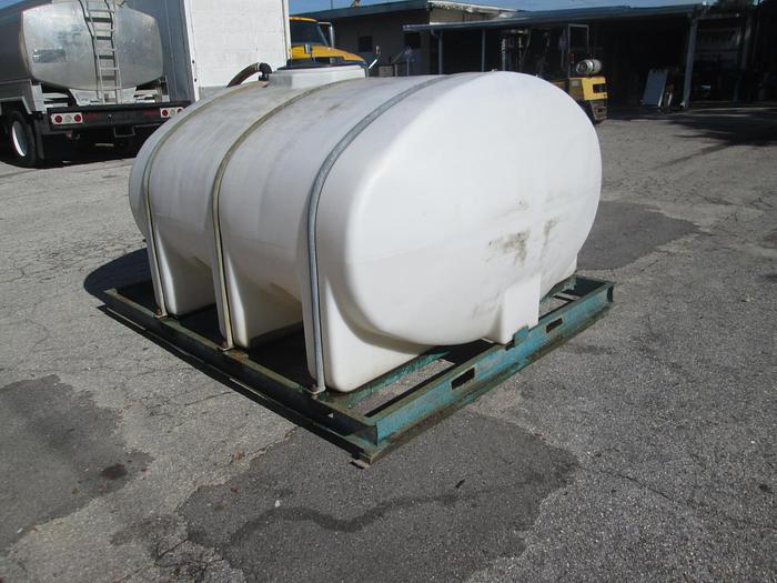 Used Skid Mounted 1000 Gallon Poly Tank