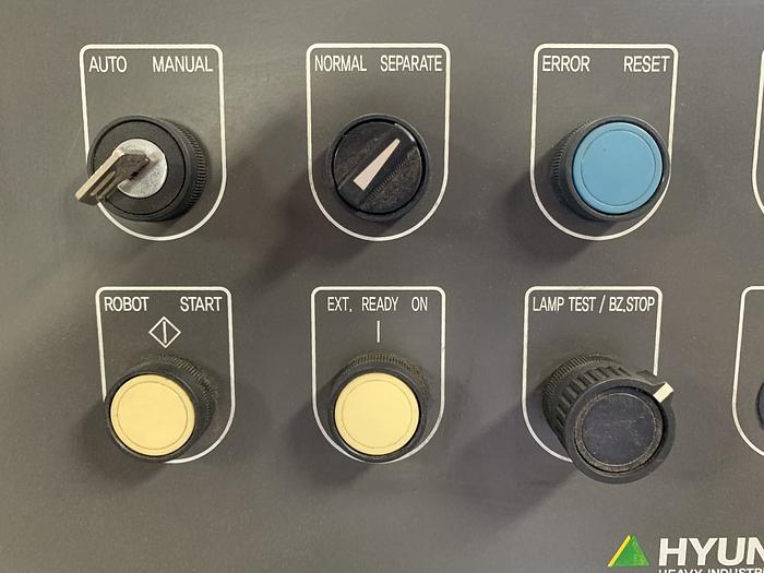 Used 2012 HYUNDIA MODEL HX400 400KG X 2573MM H REACH WITH Hi5-N80U CONTROLLER HX400 6 AXIS CNC ROBOT