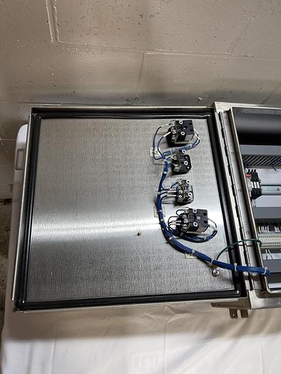 Used Hoffman Hoffman Enclosure 3R, 4, 4X, 12. 20”x20”x 9 1/2”