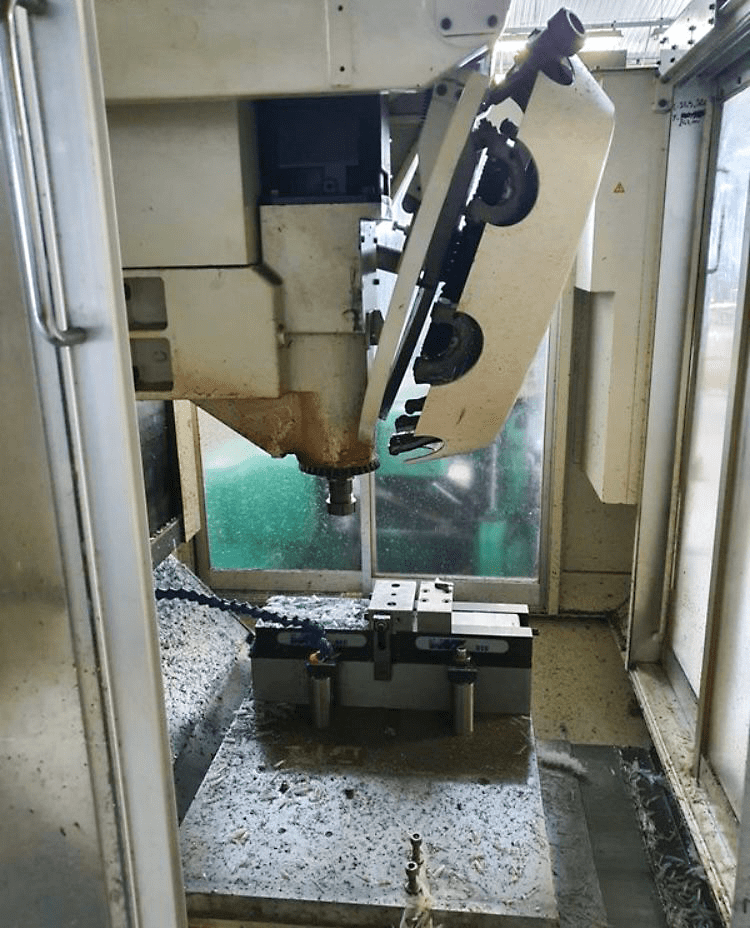 Used Stama MC 010 - Vertical Machining Centre - 1990