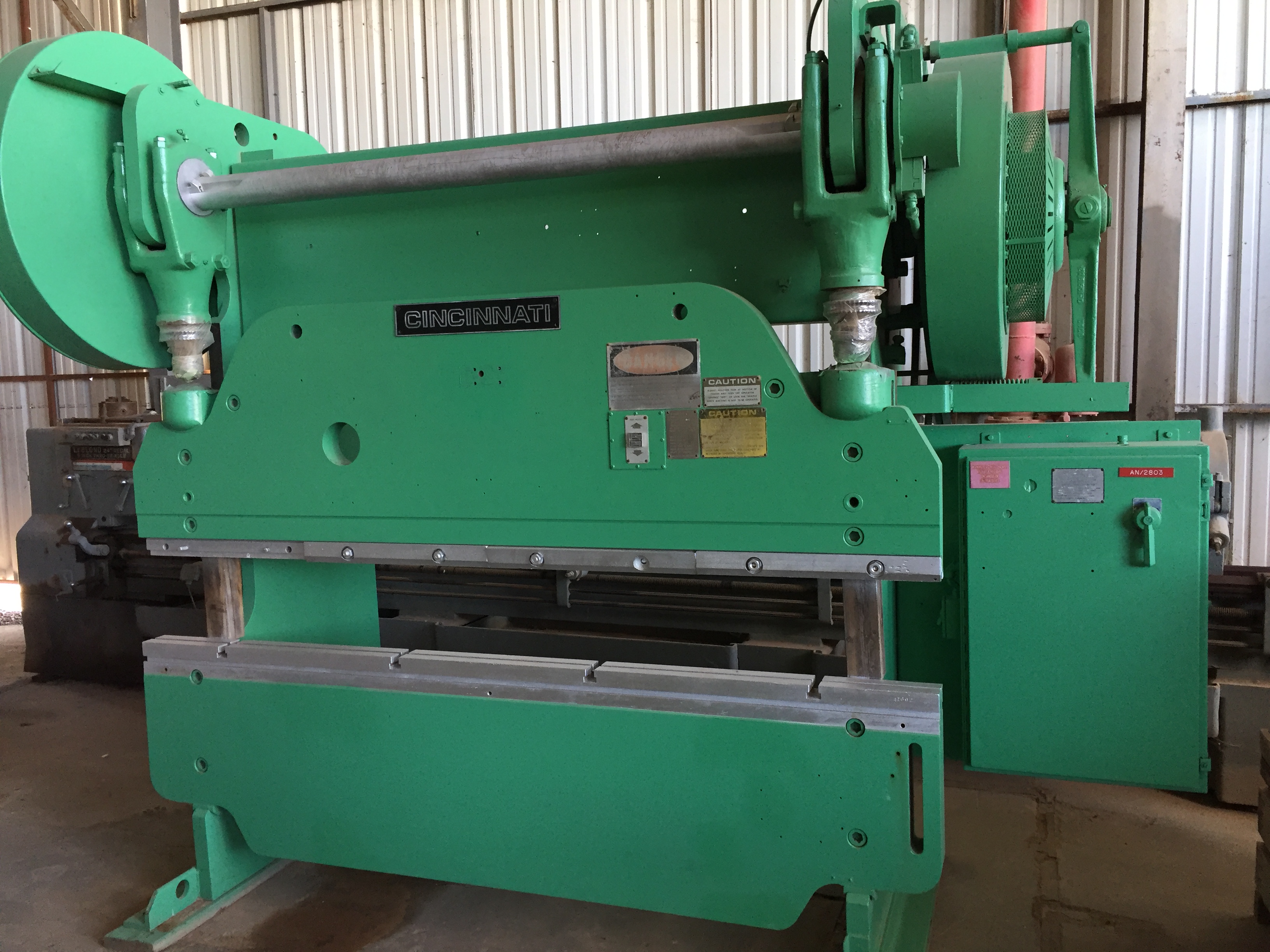 Used 135 Ton x 8' Cincinnati #5 Press Brake