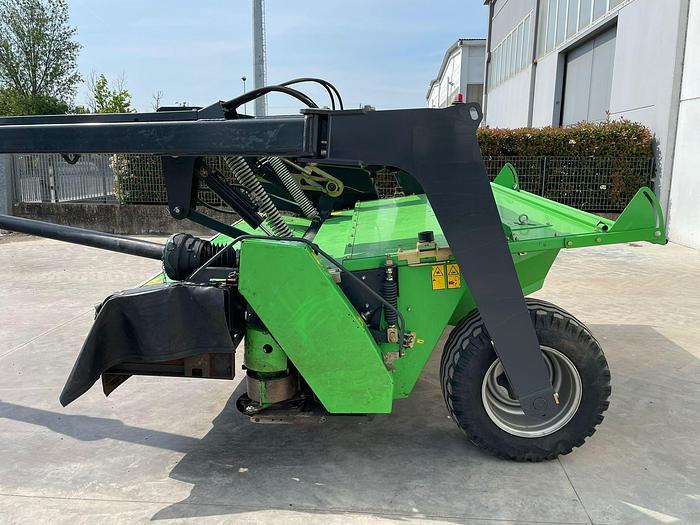 Usato Falciacondizionatrice DEUTZ-FAHR SM 300 usata