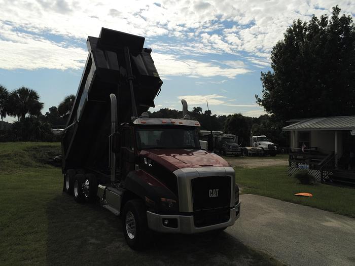 Used 2014 Caterpillar CT660