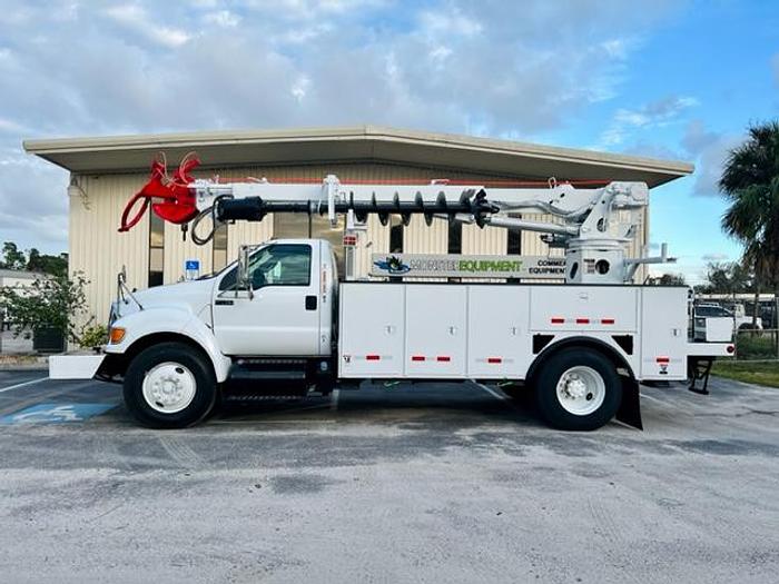 Used Terex Commander C4047 Digger Derrick on 2011 Ford F750 Reg Cab Utility Truck - 96762