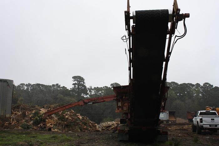 Used MORBARK 1300A Tub Grinder.