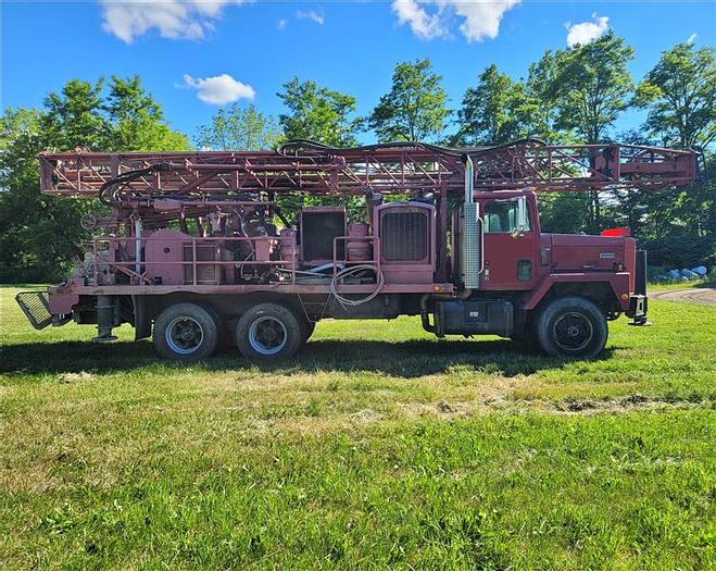 Used 1973 Cyclone TH60 Cyclone 36 Drill Rig