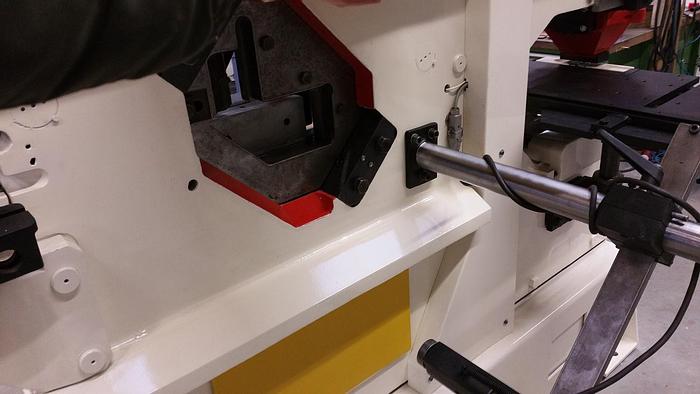 Gebraucht Hydraulische Profilstahlschere Mubea KBLH 1000