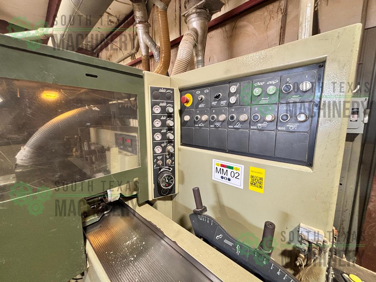 Used SCMI Superset 23 Moulder
