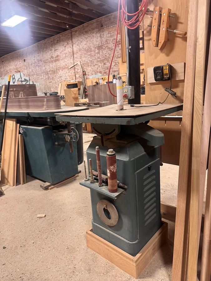 Used Enlon Oscillating Spindle Sander