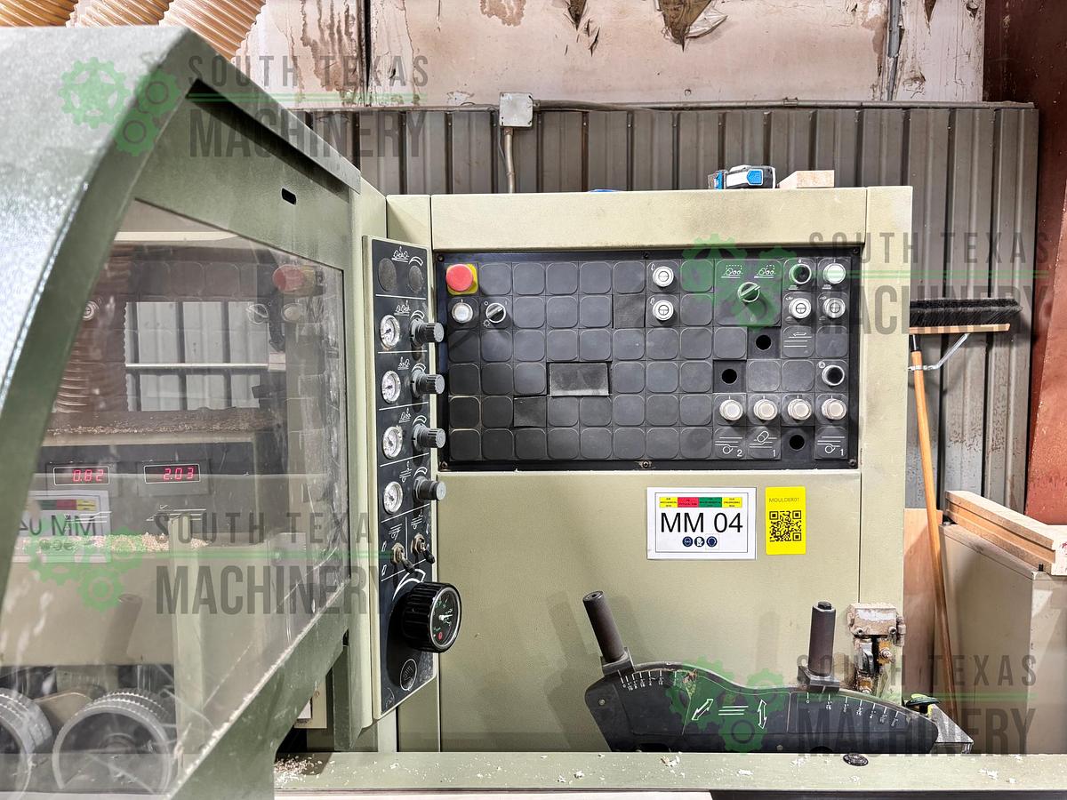Used SCMI Superset 23 Moulder
