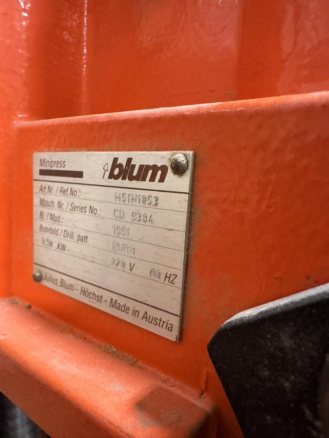 Used Blum 1991 - Minipress Hinge Drilling Machine