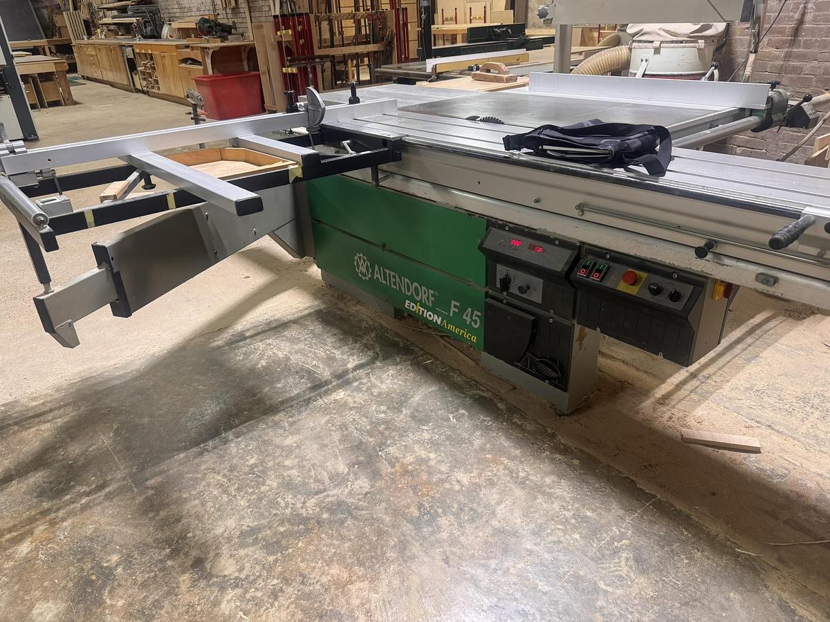 Used 1996 Altendorf F45 Slidign Table Saw