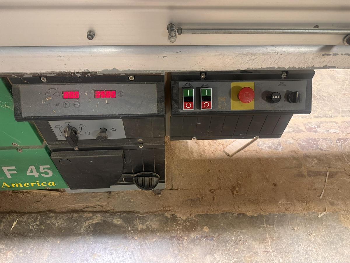 Used 1996 Altendorf F45 Slidign Table Saw