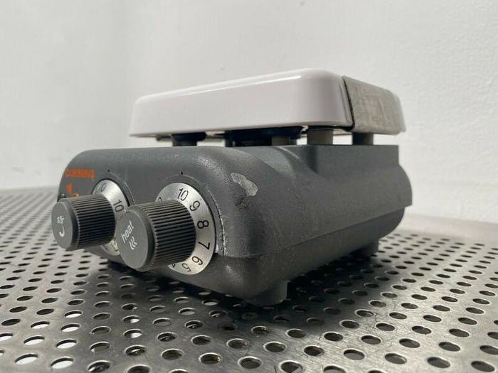 Used Corning PC-220 4" x 5" Top Laboratory Stirrer & Hot Plate 120V