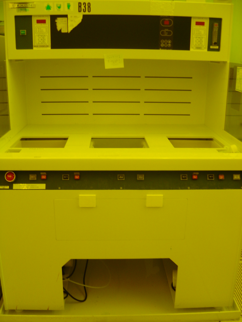 Used Dexon Plastic Au Etch Wet Bench