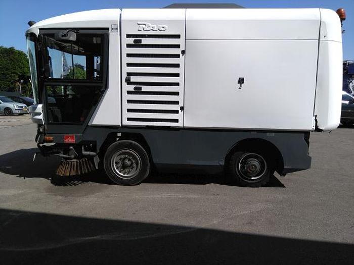 Gebruikt 2009 RAVO 530 STH