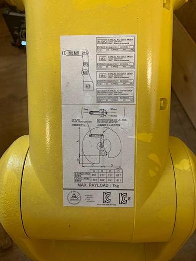 Used Fanuc robot