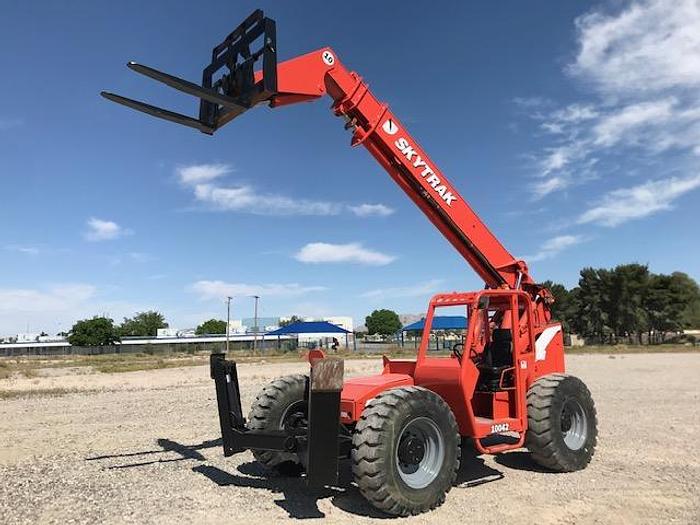 Used 2003 SKY TRAK 10042 Telehandler