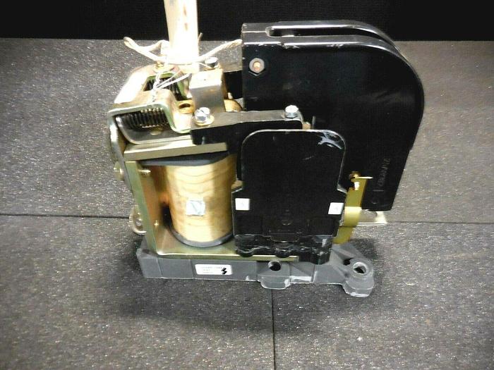 Used Eaton ME301C DC Contactor, Comes w/ Cutler-Hammer 30B4376G08 Coil (125VDC, 100A)