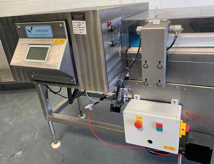 D'occasion CINTEX M&S SPEC METAL DETECTOR