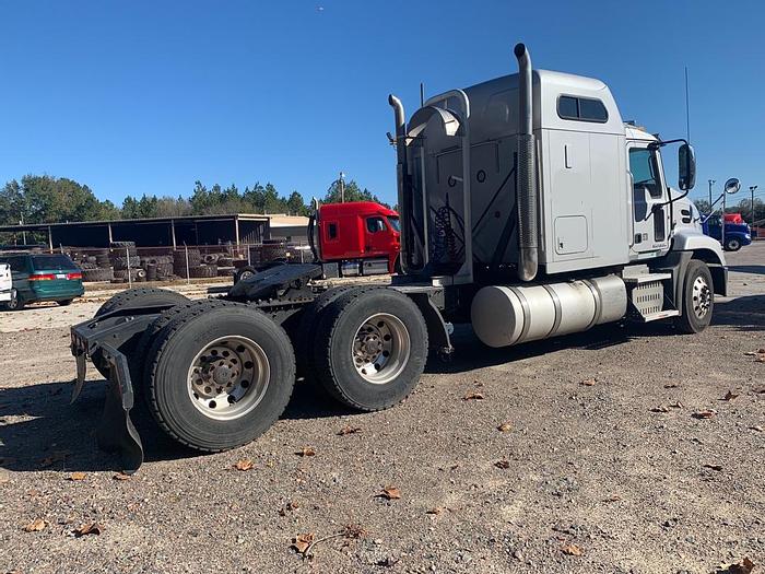 Used 2013 MACK CXU613