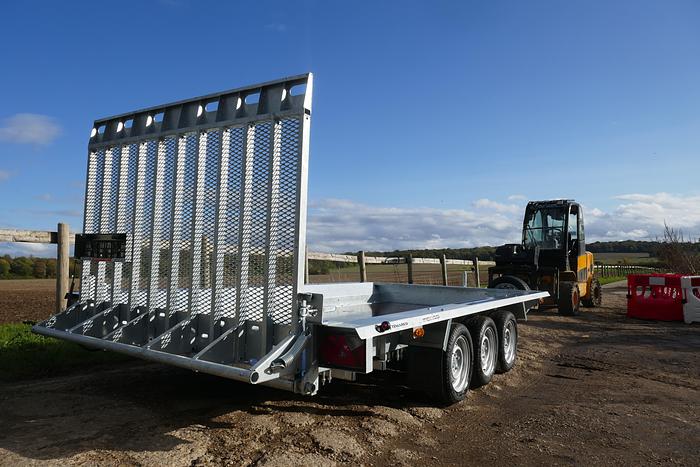 2020 TEMARED 3.5 TONNE 3 AXLE