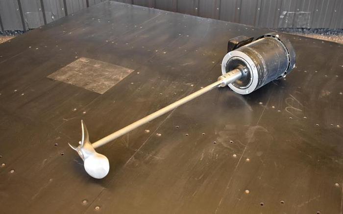 D'occasion USED TOP ENTRY MIXER, 0.75 HP