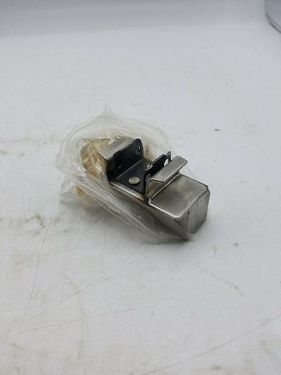 Stainless Steel Dog 360-02-5000