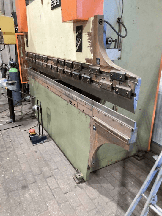 Used Safan DNCS 50 - 2550 - Press Brake - 1990