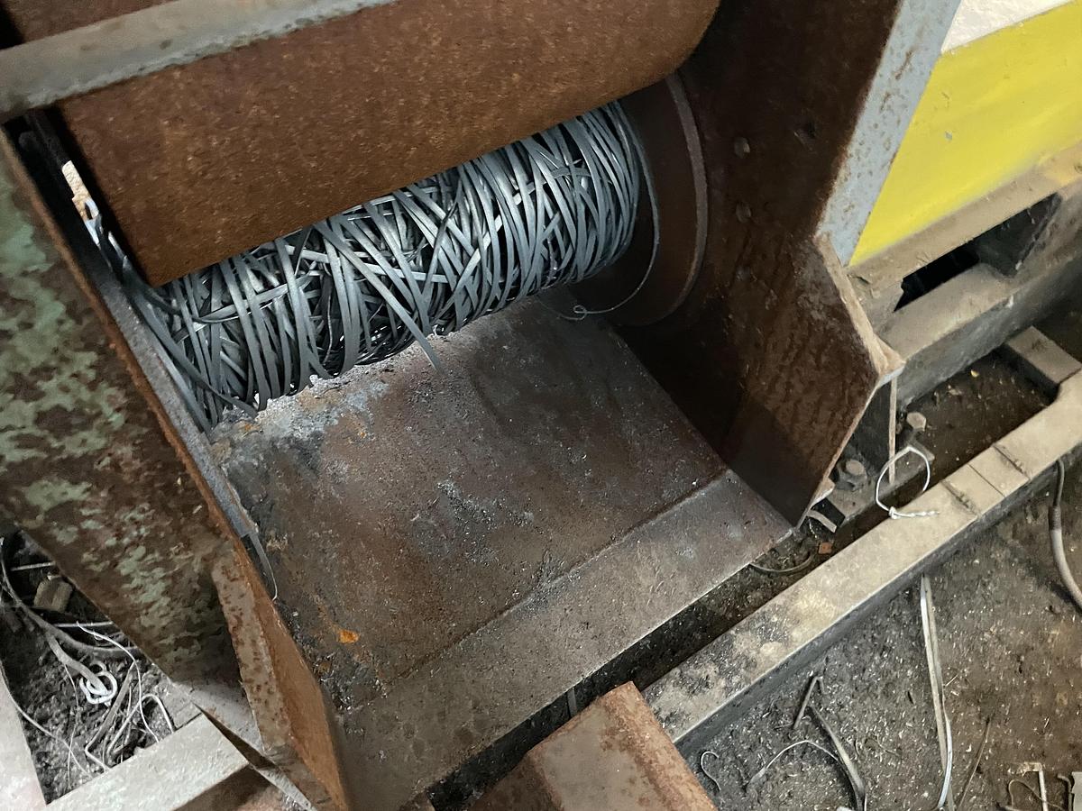 Used Slitting equipment: decoiler / straightener / shear