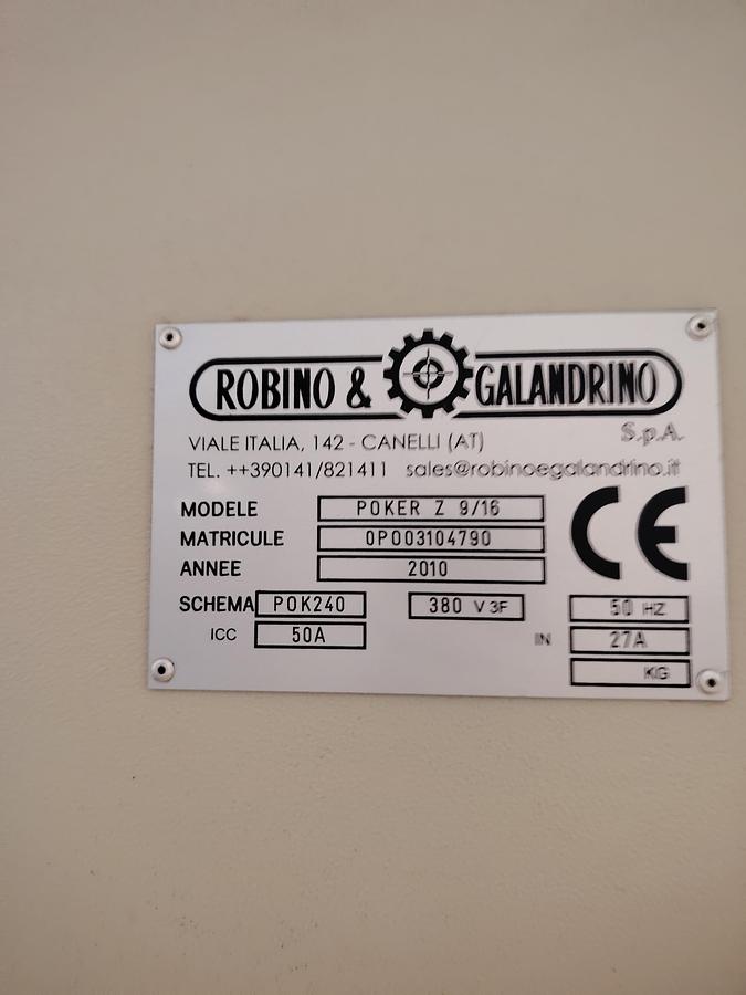 D'occasion Capsuleuse automatique industrielle ROBINO & GALANDRINO POKER Z 9/16
